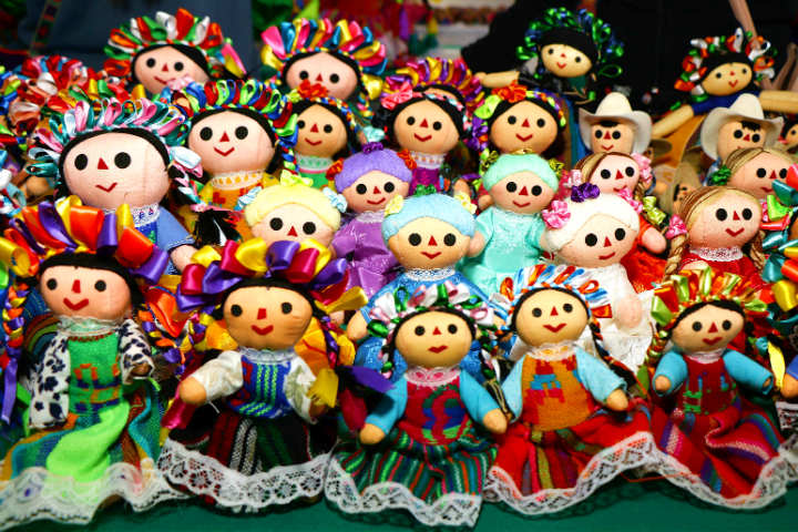 Taller de Muñecas Otomí. Foto Secretaría de Cultura Ciudad de México