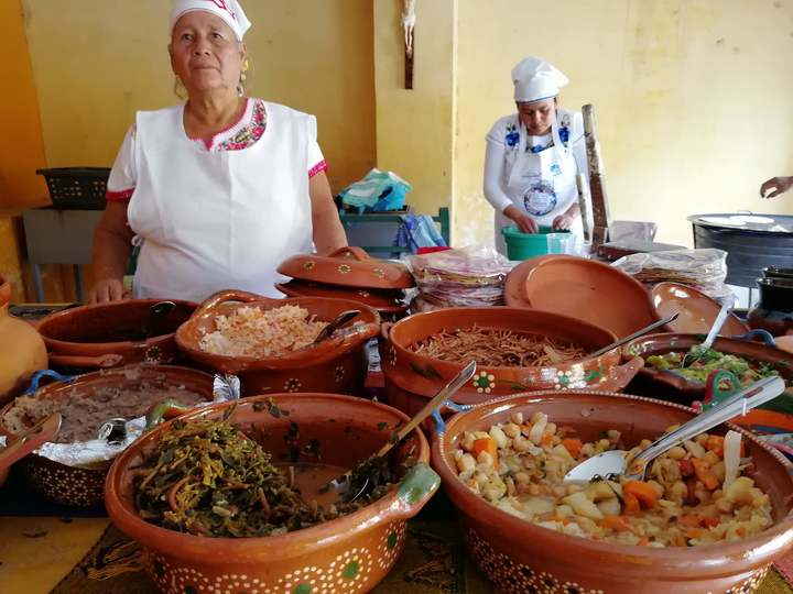 Viaje de solteros/Cocineras tradicionales Guanajuato Foto: Rehiletes.com